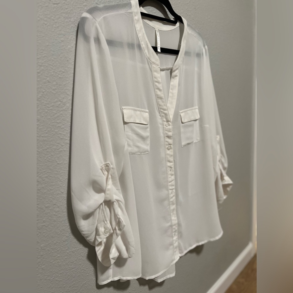 Sheer creamy white 2X